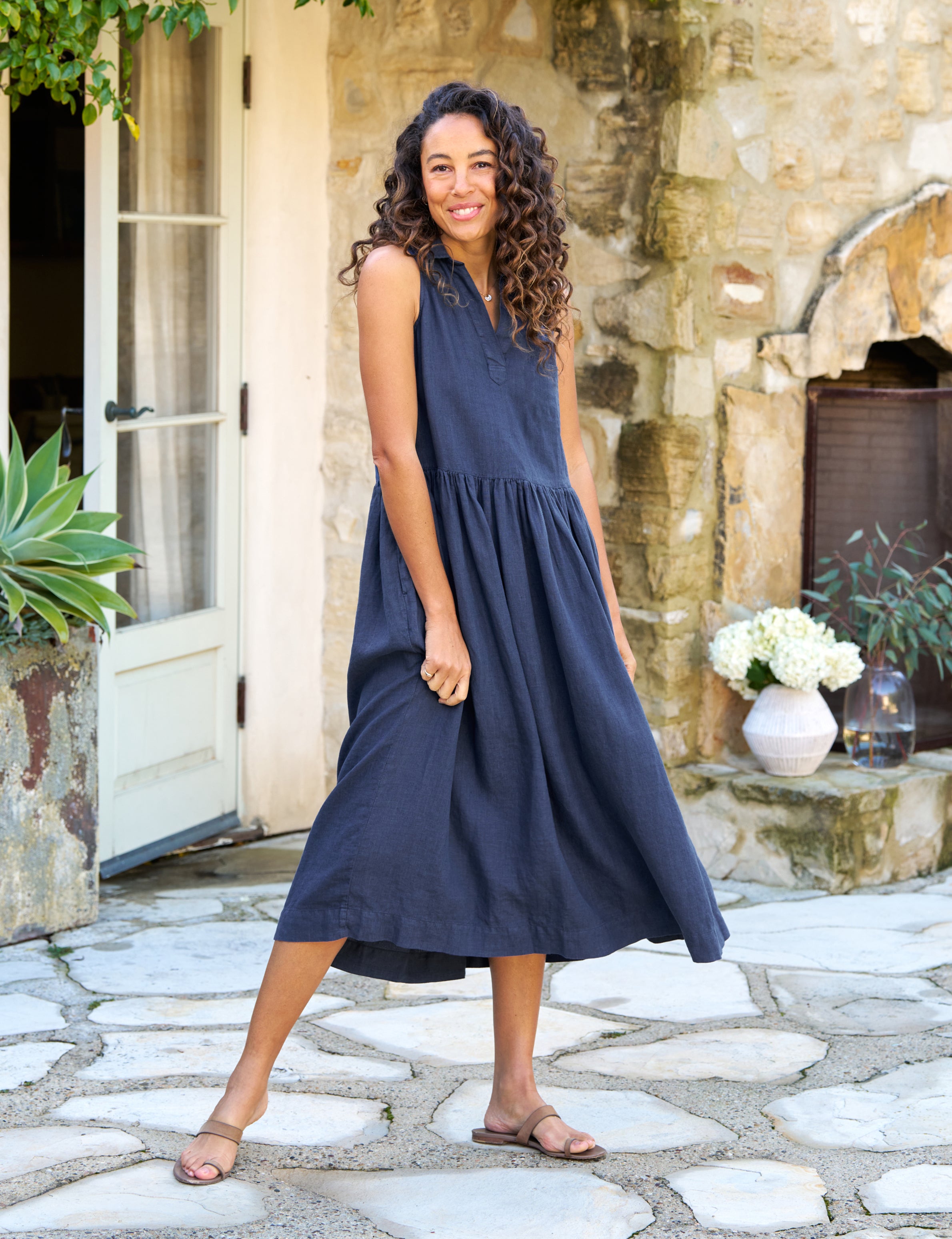 Frank & EIleen - Daphne Popover Sleveless Dress in Navy – Blond Genius
