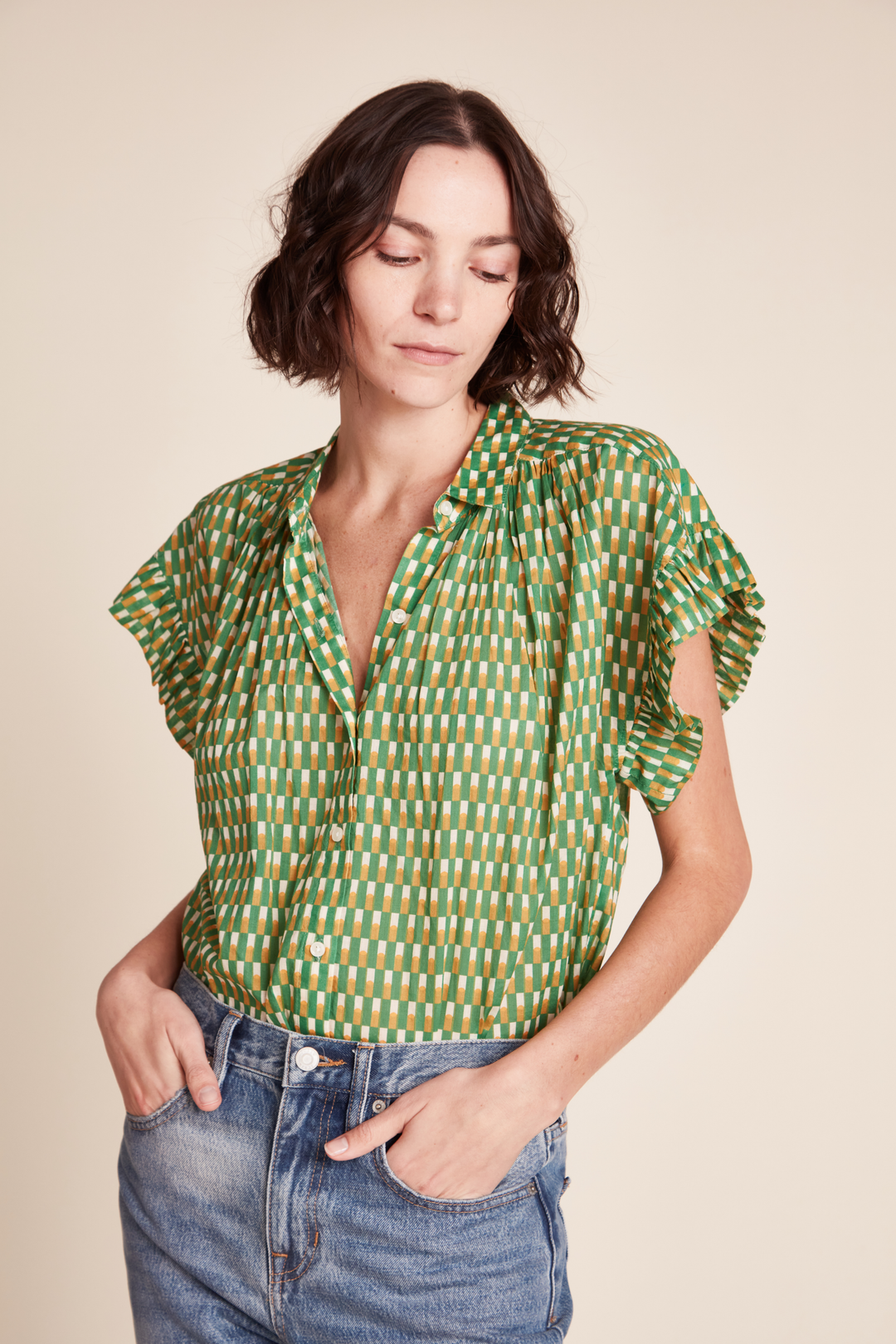 Trovata - Marianne "B" Ruffle Sleeve Shirt in Peridot Paver
