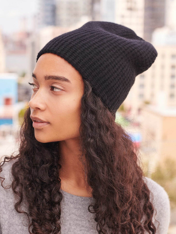 White + Warren - Cashmere Thermal Beanie in Black