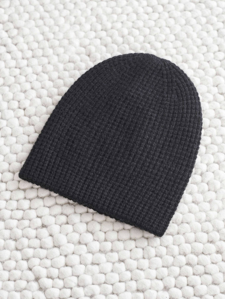 White + Warren - Cashmere Thermal Beanie in Black