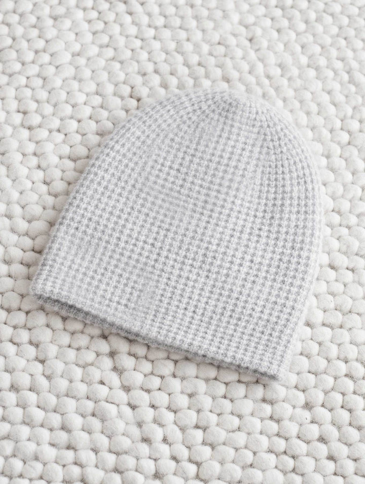 White + Warren - Cashmere Thermal Beanie in Misty Grey Heather