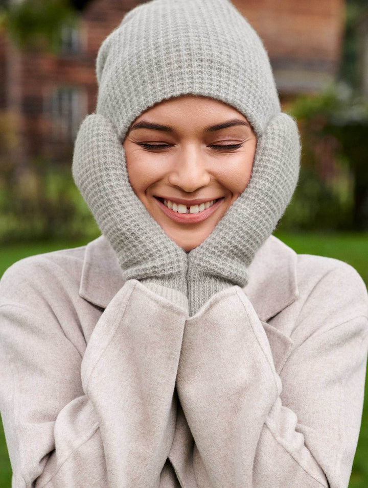 White + Warren - Cashmere Thermal Beanie in Misty Grey Heather