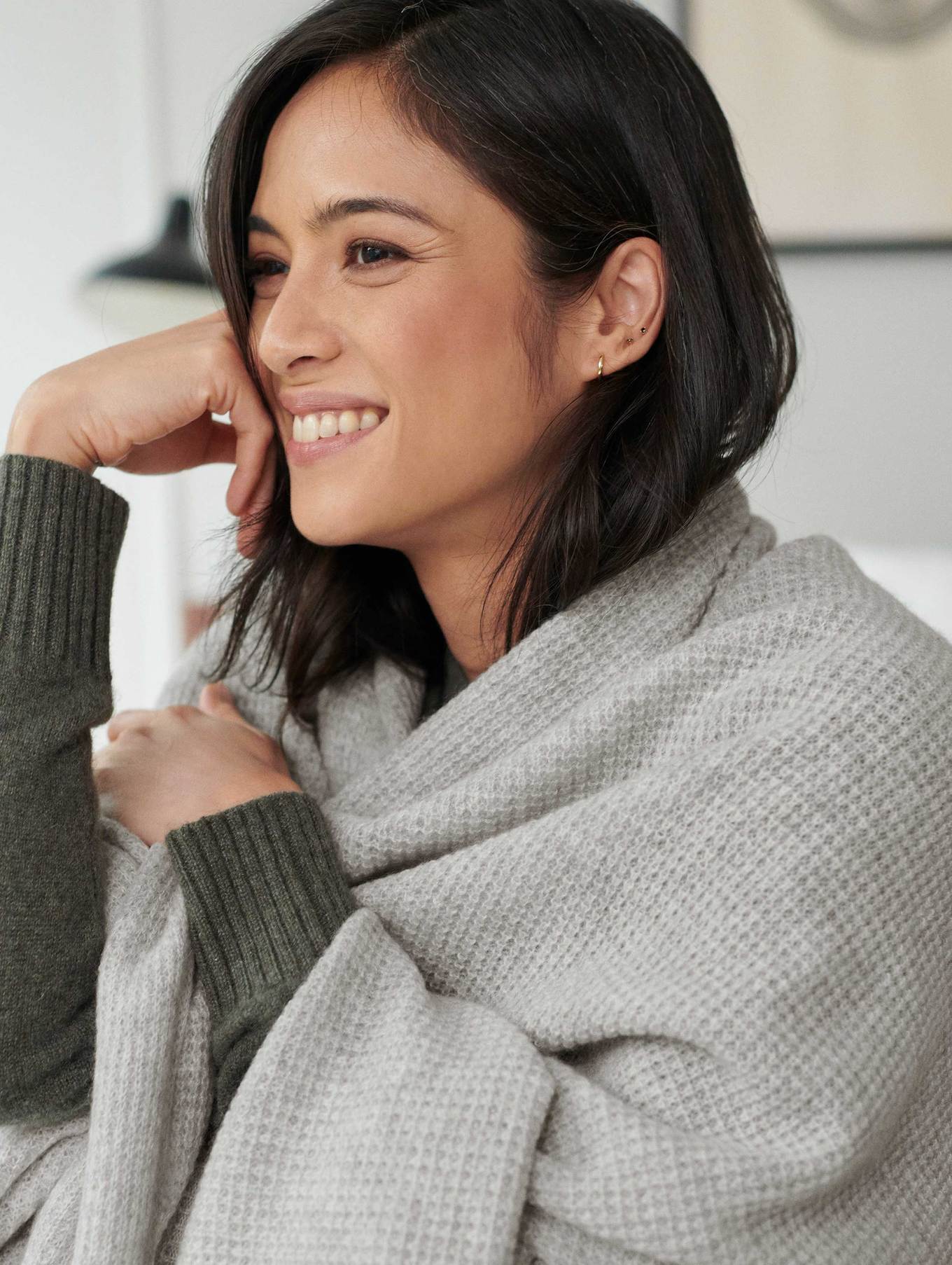 White Warren Cashmere Thermal Wrap in Misty Grey Heather
