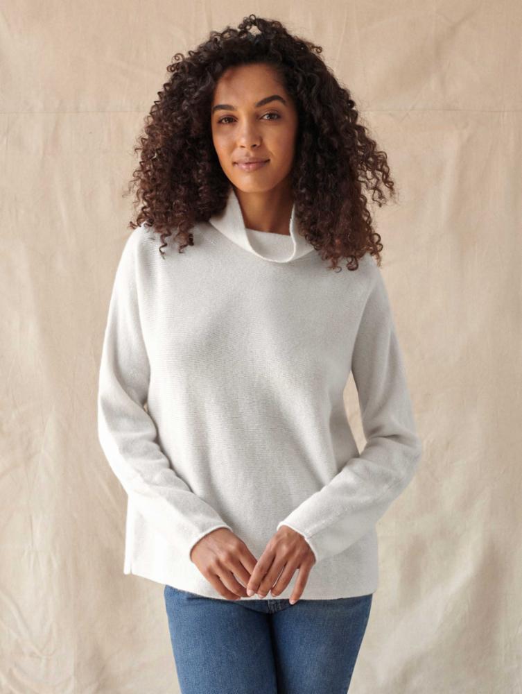 White + Warren - Cashmere Luxe Stand Neck Sweater in Soft White