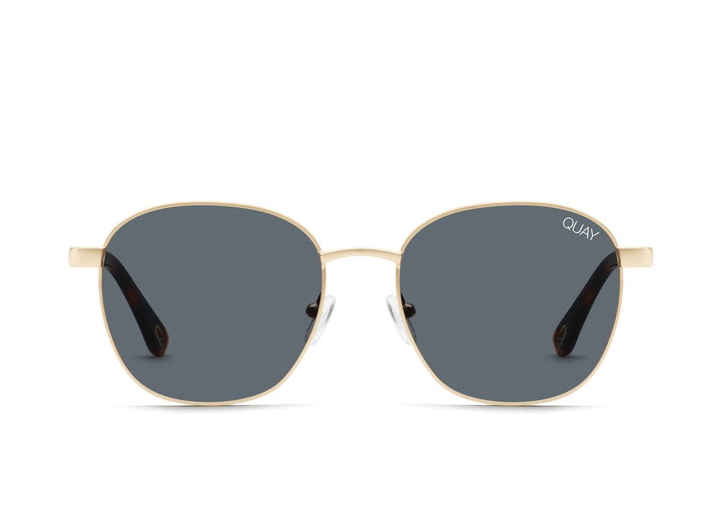 QUAY - Link Up Sunglasses in Gold/Smoke Lens – Blond Genius display picture 3