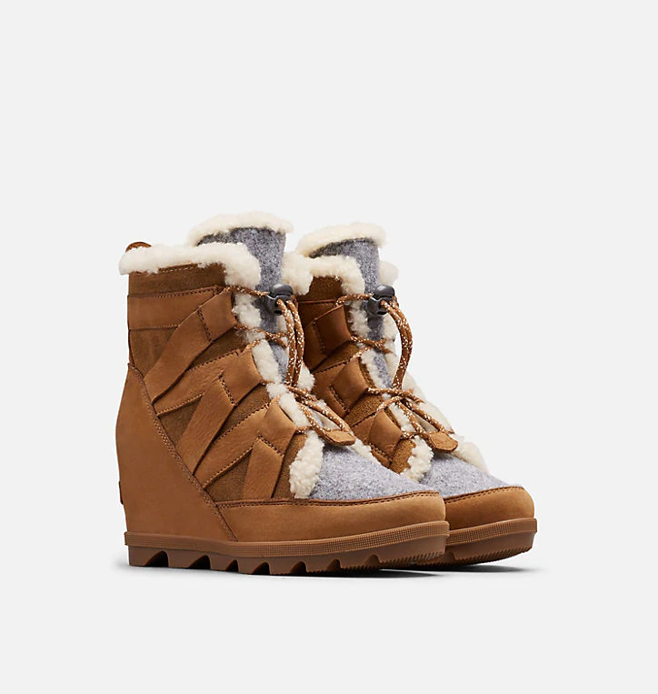 Sorel Joan of Arctic Wedge II Cozy Boots in Camel Brown – Blond