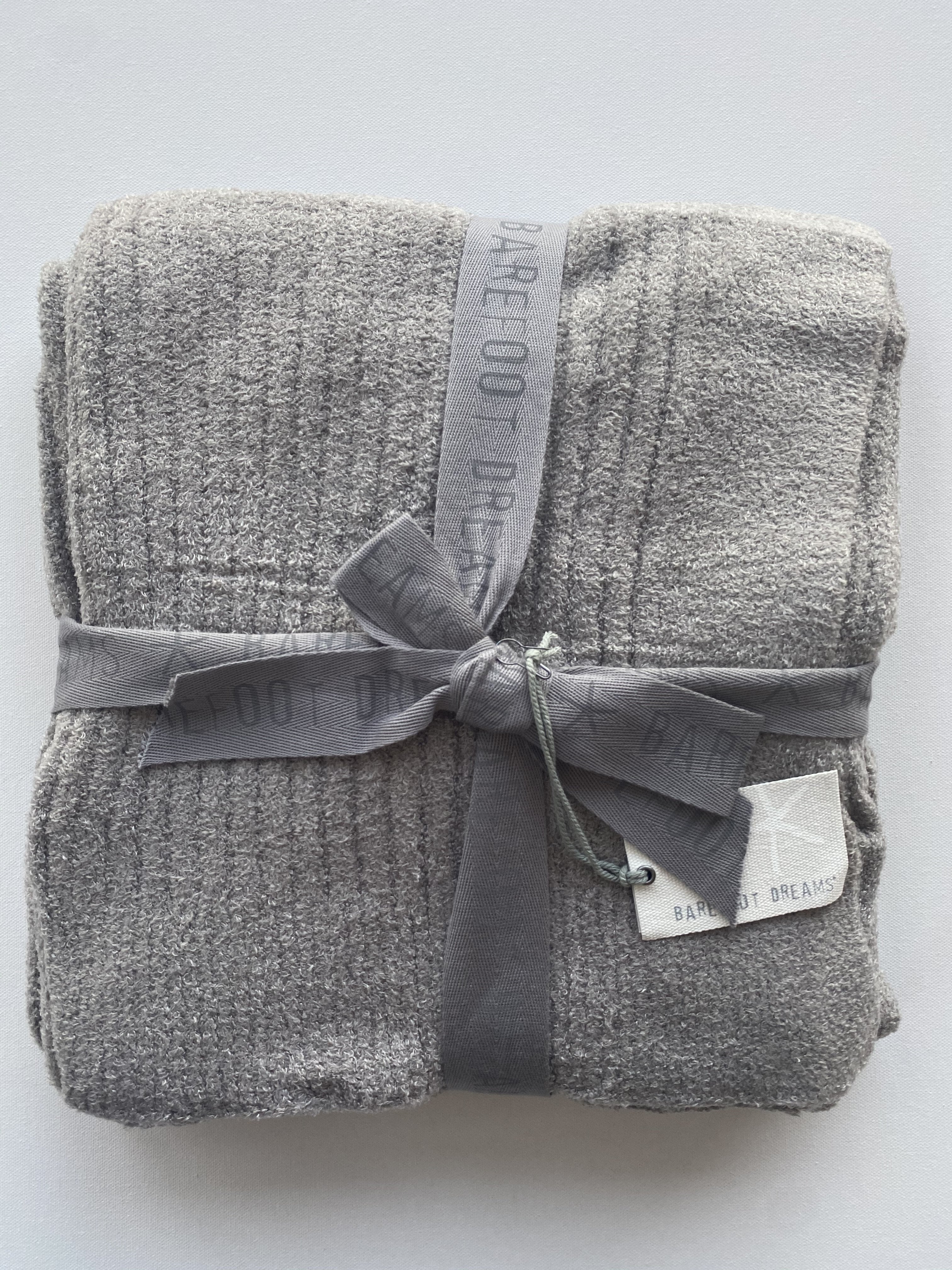 Barefoot Dreams CozyChic Lite Ribbed Throw – 54x72 – Pewter – B463