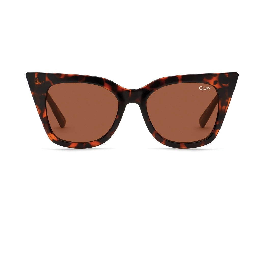 QUAY - Harper Sunglasses in Tort/Brown Lens – Blond Genius display picture 3