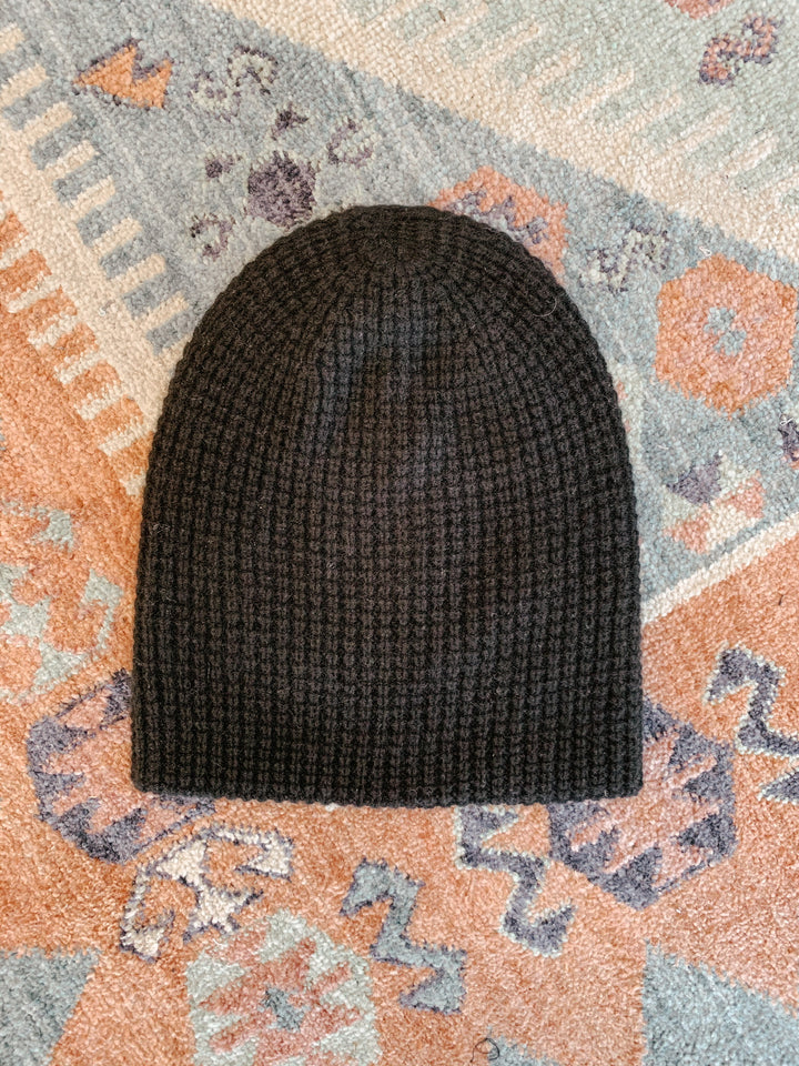 White + Warren - Cashmere Thermal Beanie in Black