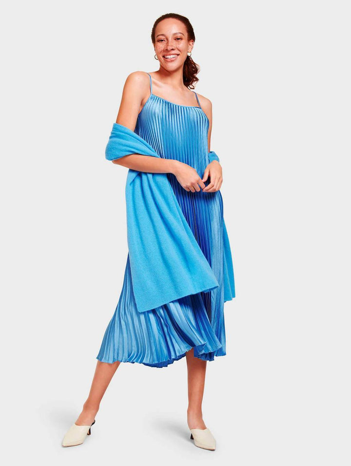 White + Warren - Travel Wrap in Blue Agate