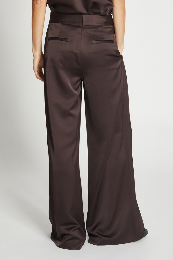 Saint Art New York - Neve Mid-Waisted Wide Leg Pant in Chestnut