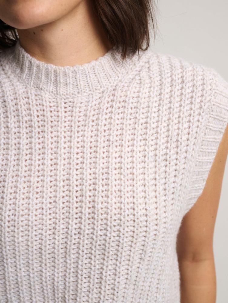 White +Warren - Cashmere Air Plush Ribbed Vest in White Marl