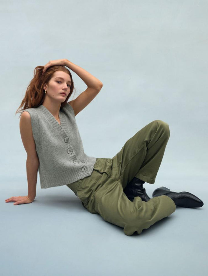 White + Warren - Cashmere Plush Button Vest in Grey Heather