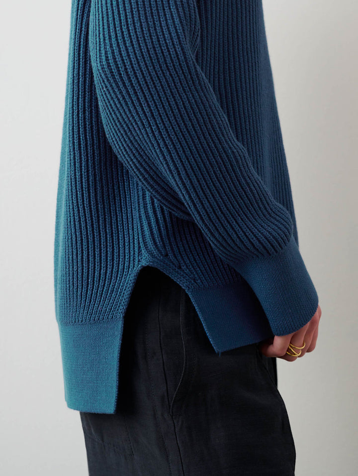 White + Warren - Core Spun Cotton Ribbed Crewneck in Gem Blue