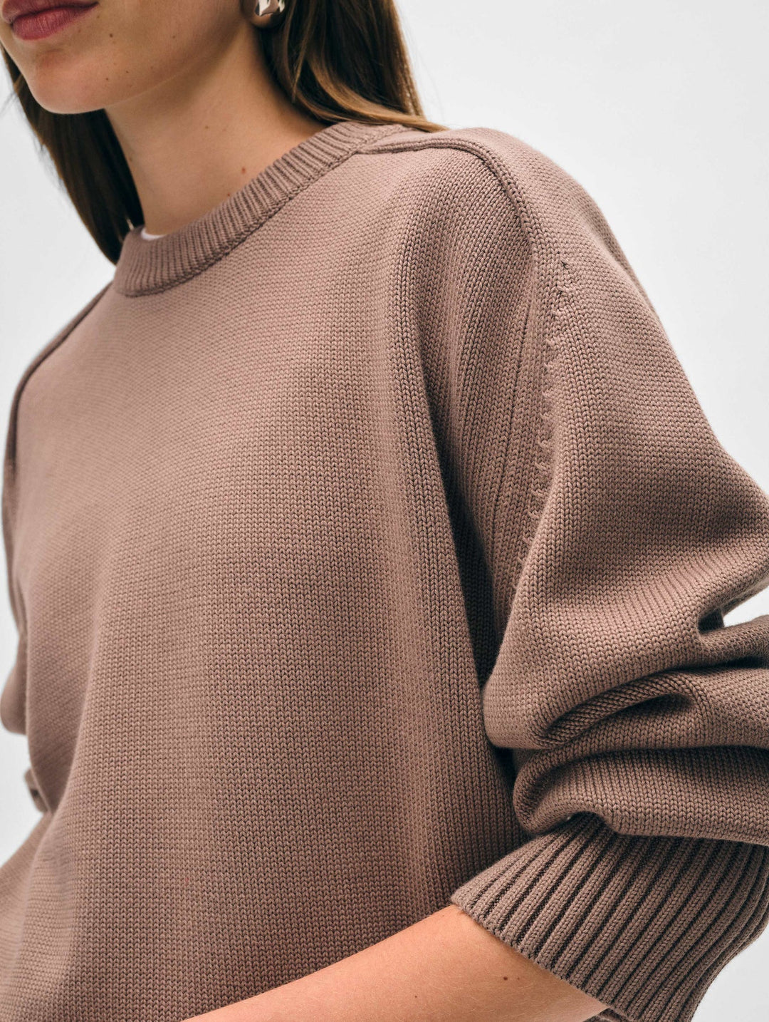 White + Warren - Organic Cotton Saddle Sleeve Crewneck in Mocha