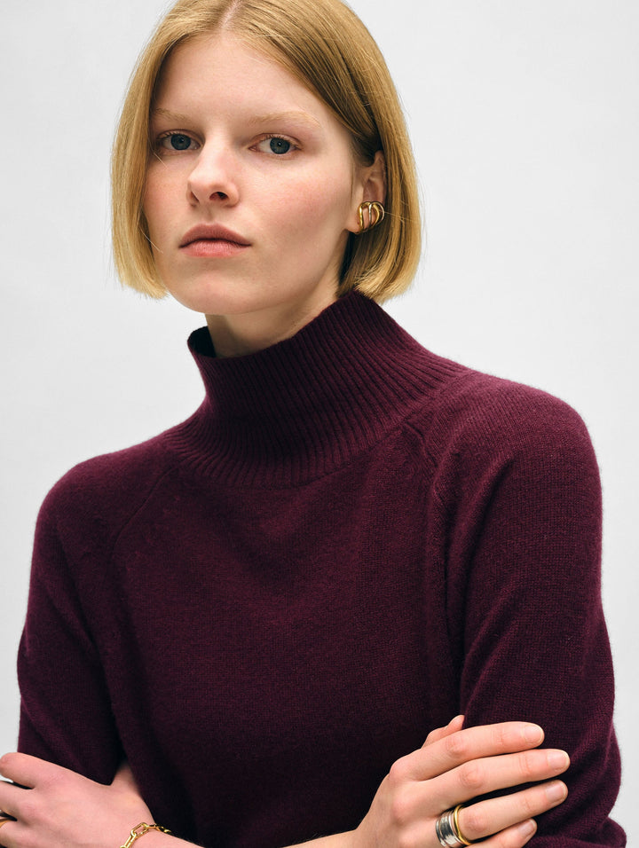 White + Warren - Cashmere Rib Trim Standneck Sweater in Sangria