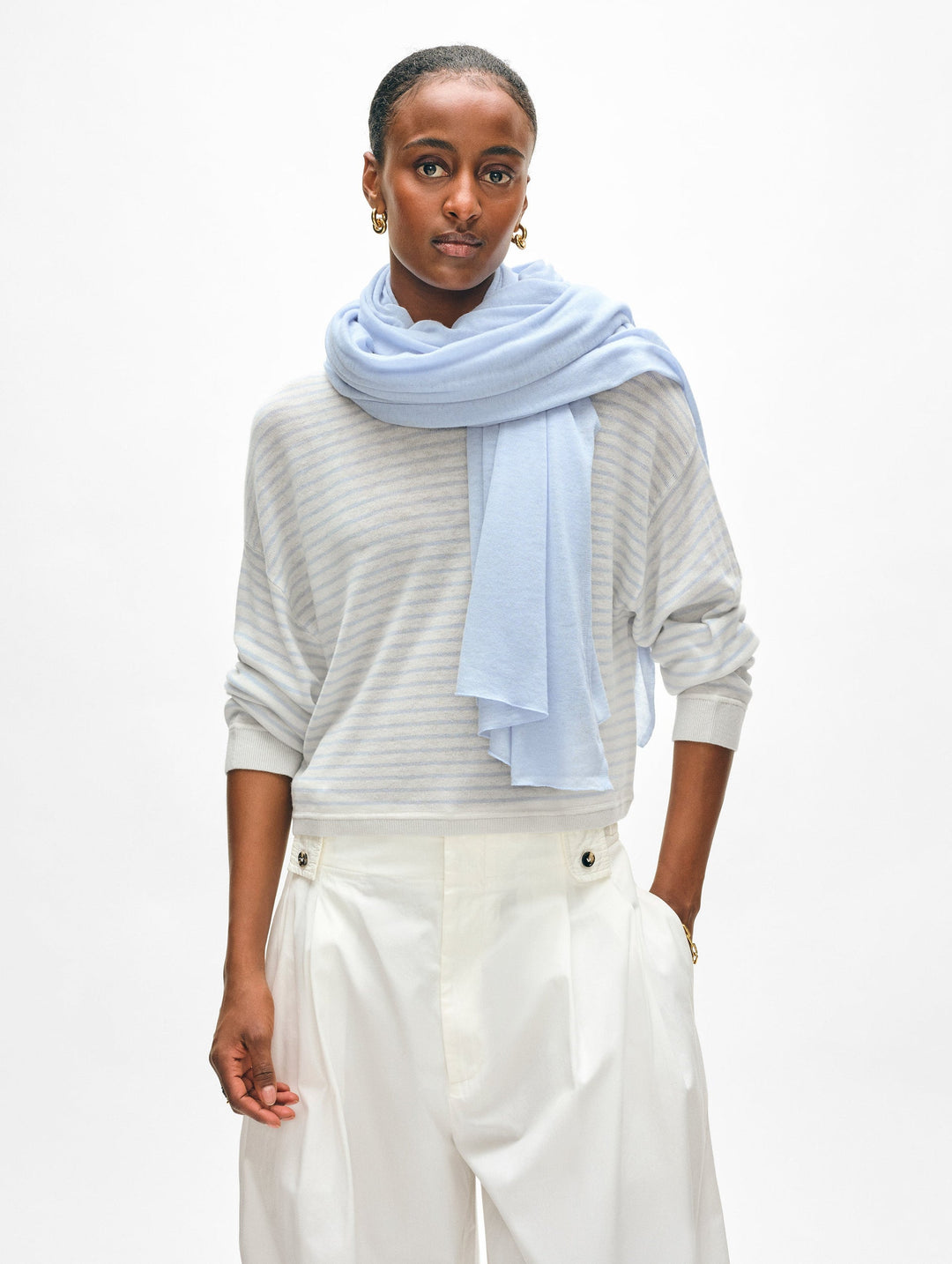 White + Warren - Superfine Cashmere Blend Travel Wrap in Horizon Blue