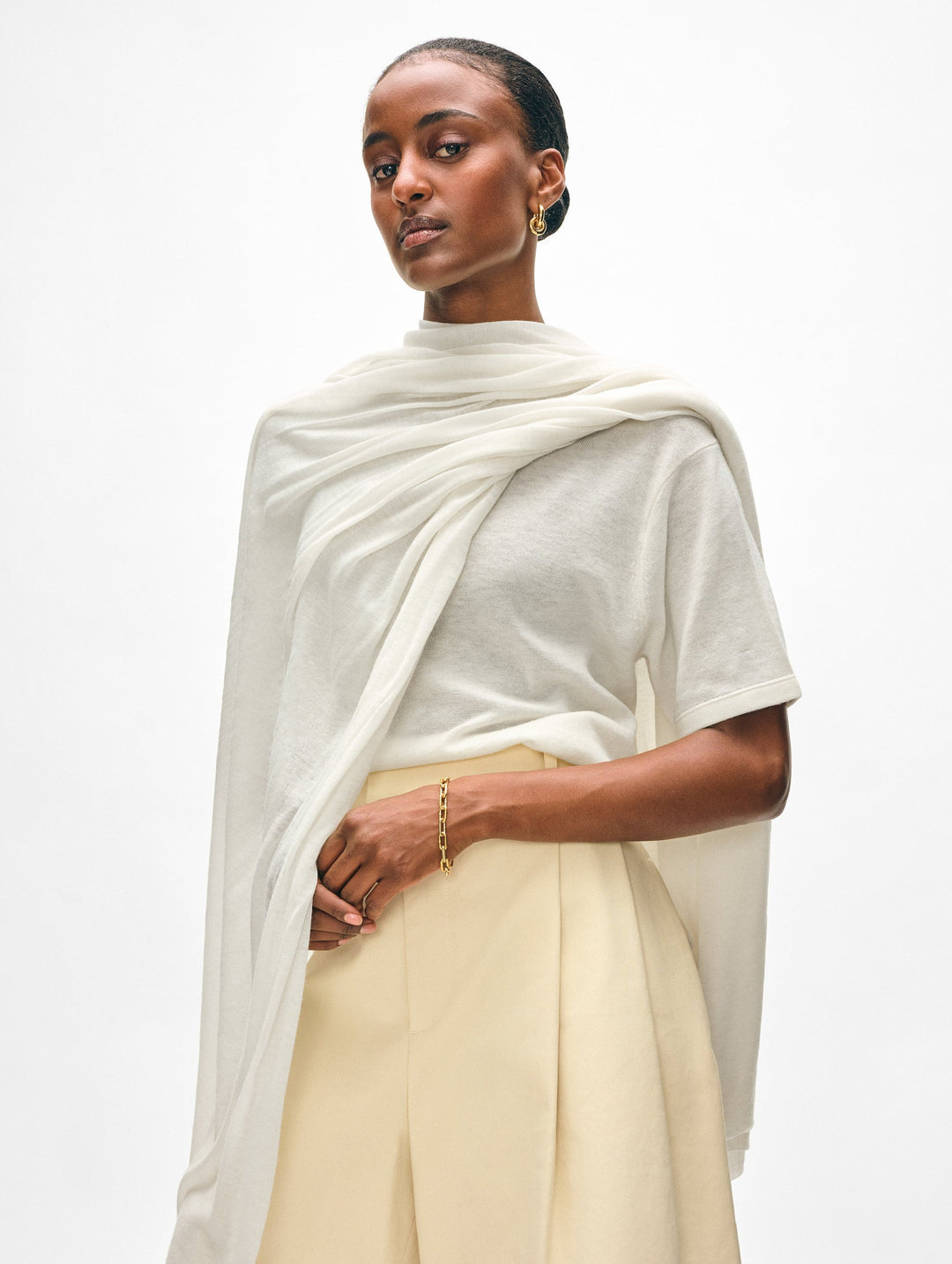 White + Warren - Superfine Cashmere Blend Travel Wrap in White