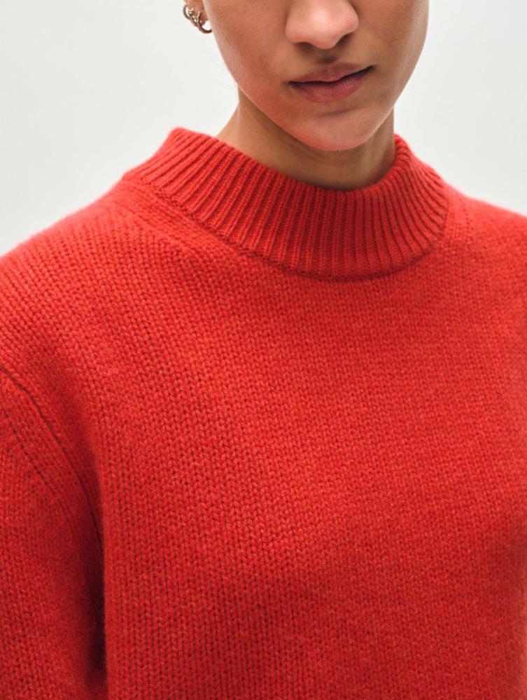 WHITE & WARREN - Cashmere Air Spun Crewneck in Carmine Red