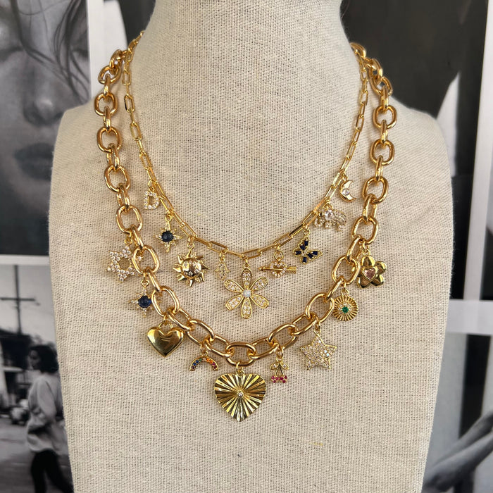 Alexa Leigh - Bespoke Paloma Chain Charm Necklace with daisy in Gold 18"