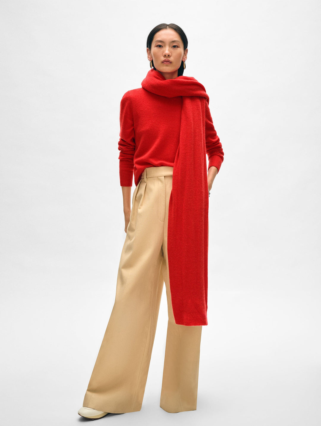 White + Warren - Cashmere Travel Wrap in Carmine Red