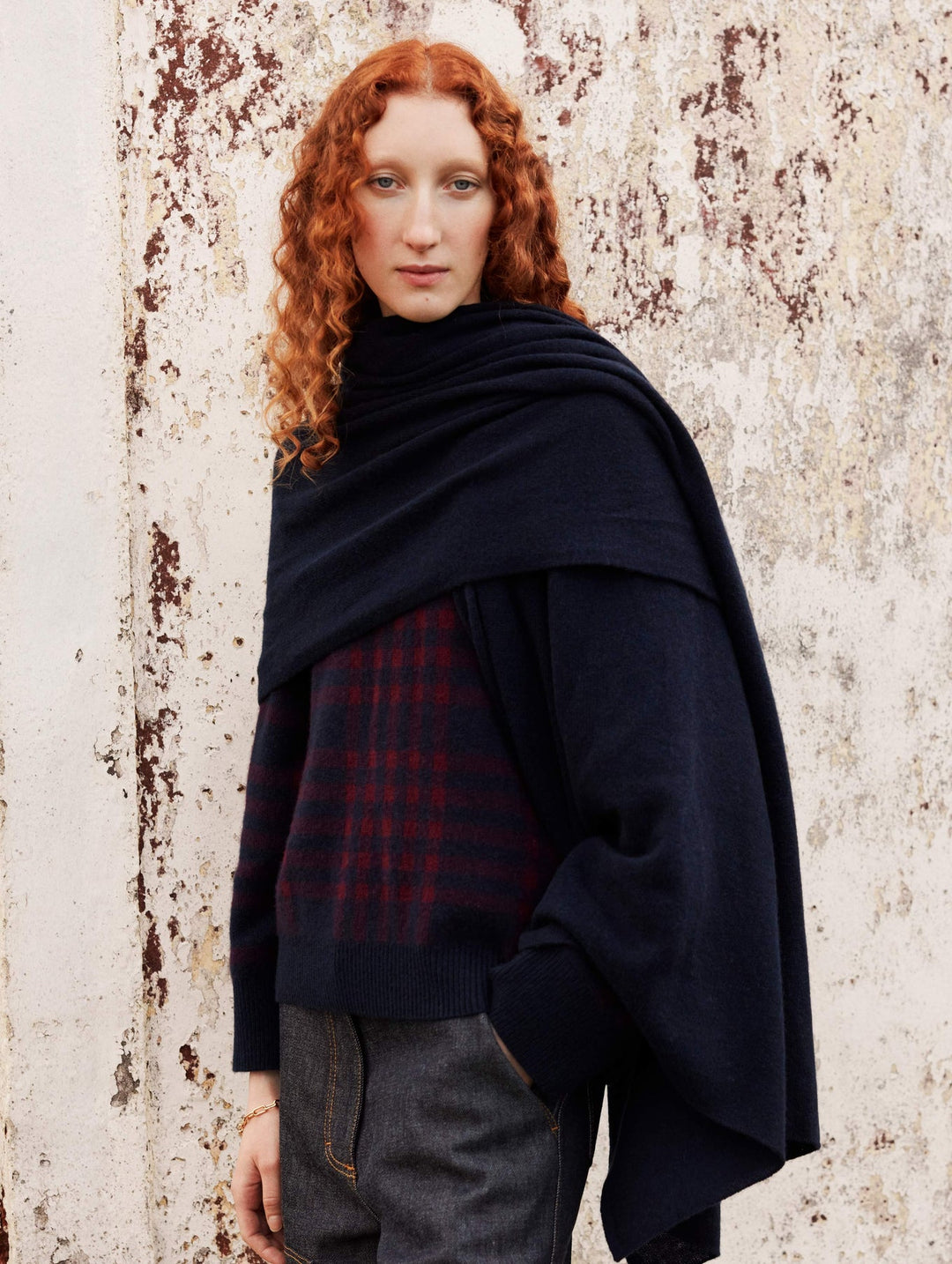 White + Warren - Cashmere Travel Wrap in Deep Navy