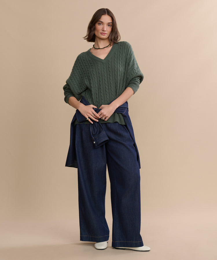 Jenni Kayne - Nell V-Neck Sweater in Pine