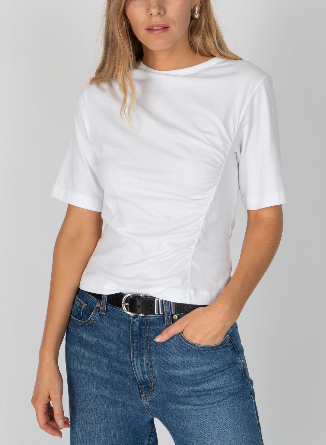 DEREK LAM 10 CROSBY - Frederic Ruched Short Sleeve Top in Blanc