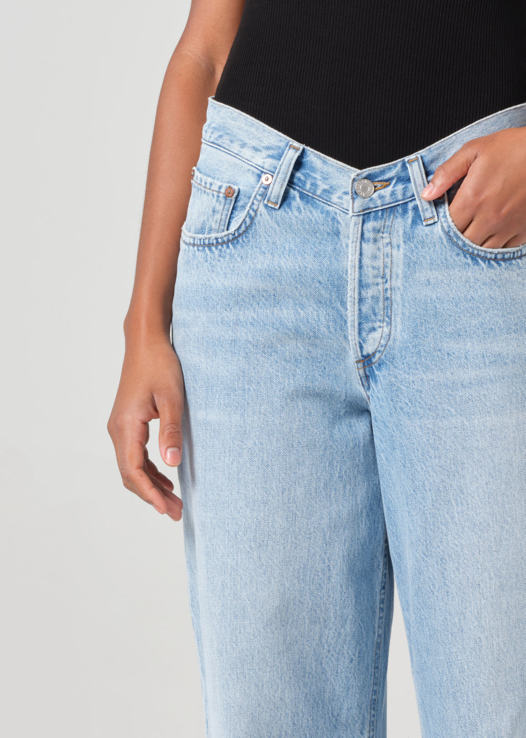 AGOLDE - V-Waist Baggy Jean in Prevail