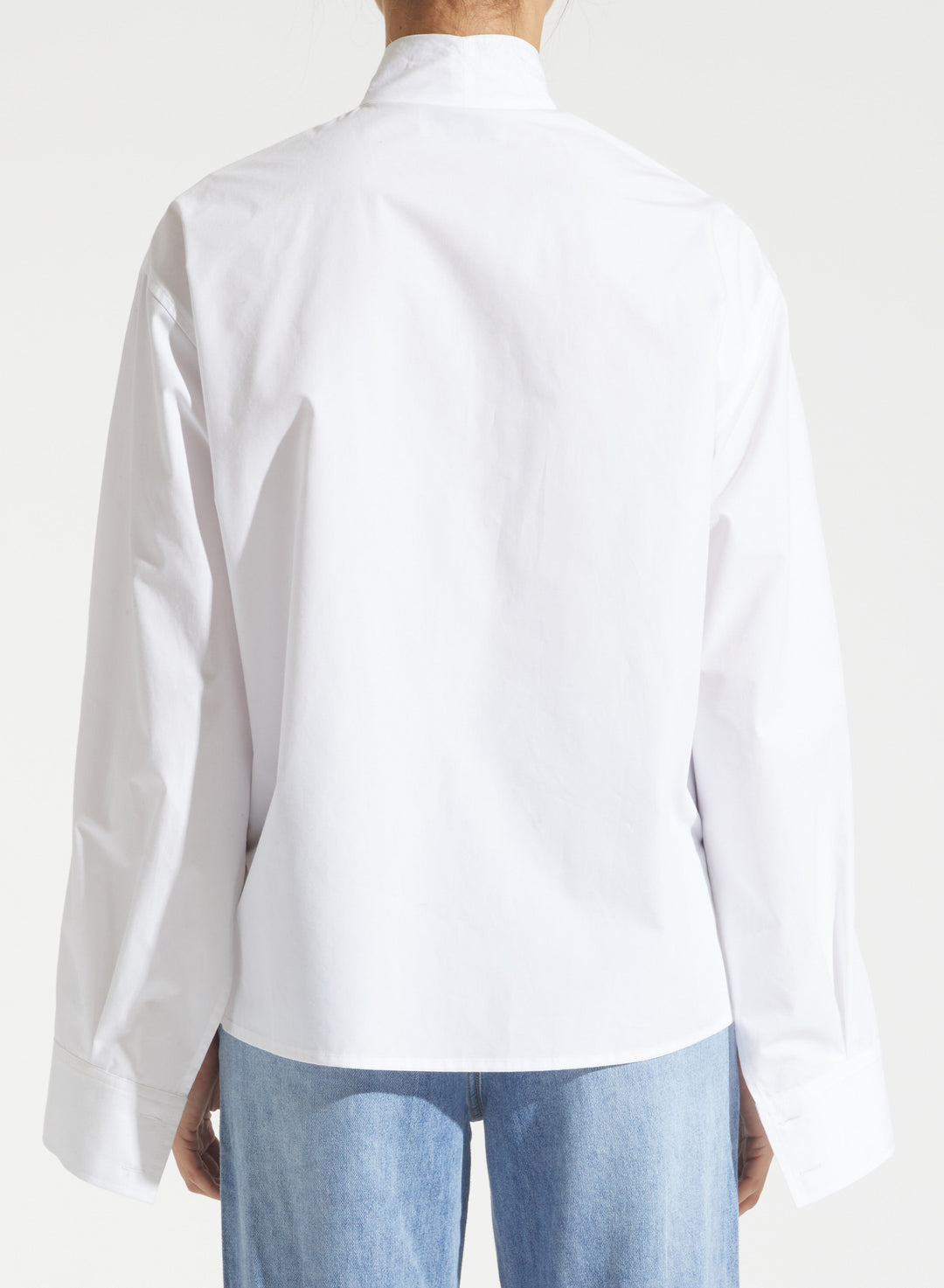 Saint Art New York - Kimberly Bow-Tie Blouse in White