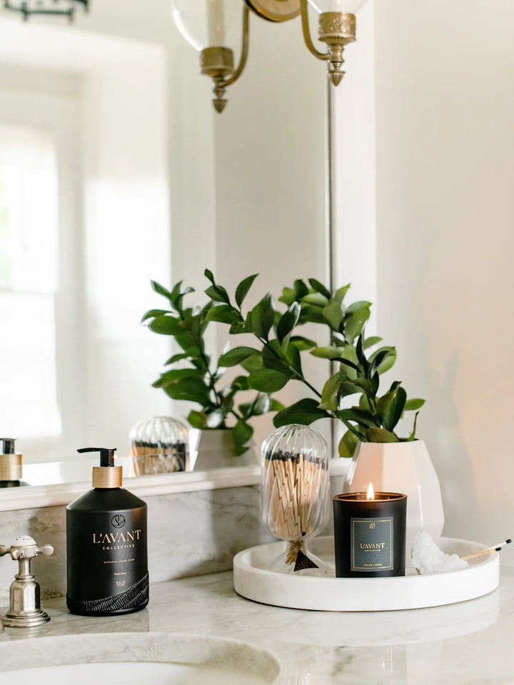 L'AVANT - Fresh Linen Candle in Black
