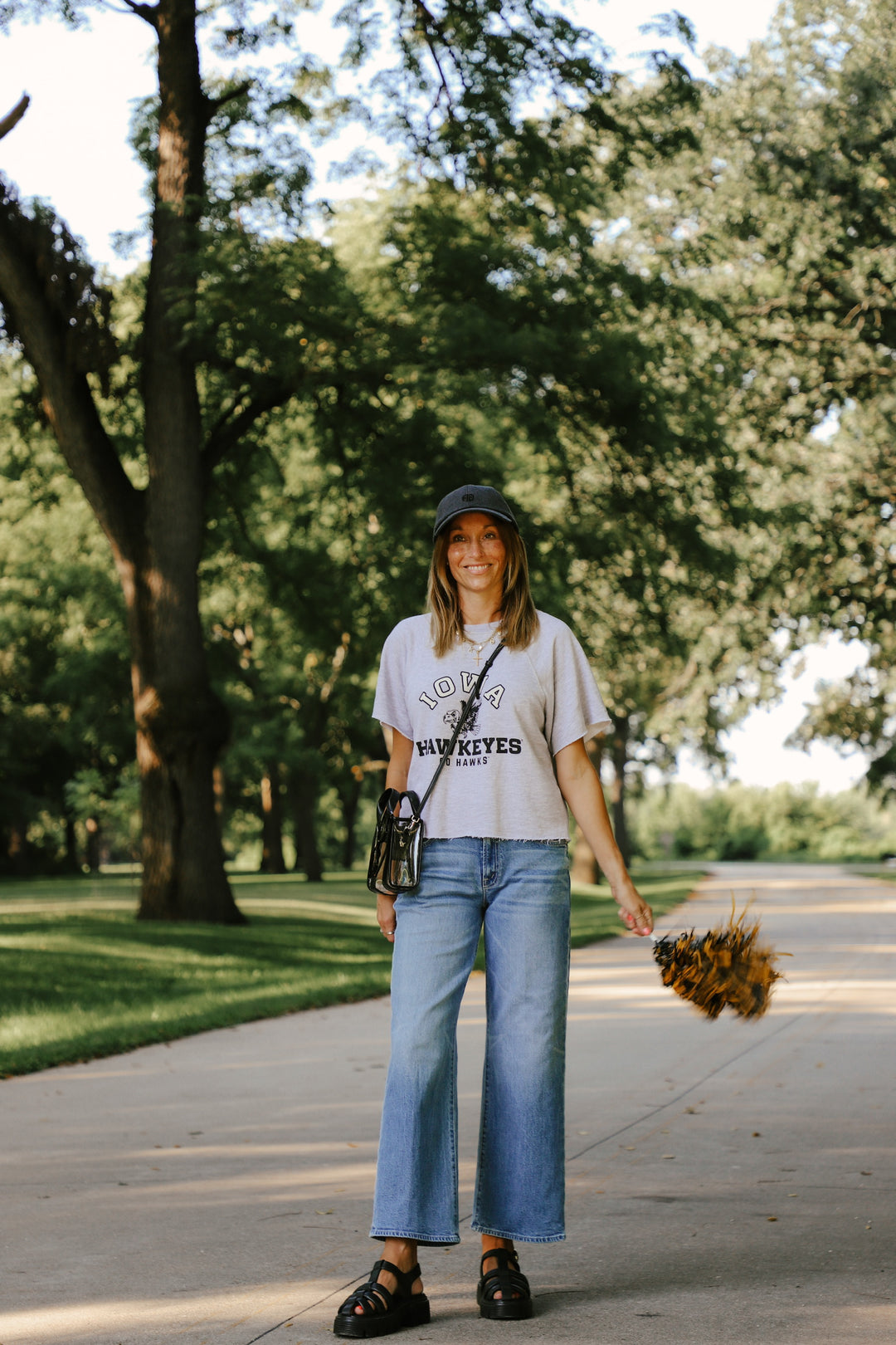 Iowa Short Sleeve Sweatshirt Heather Grey (BL938-BLIWA625C-VHG)