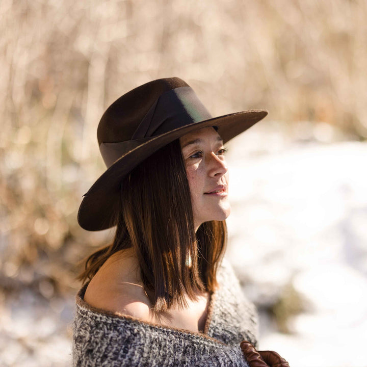 Freya - Gardenia Felt Hat in Chocolate