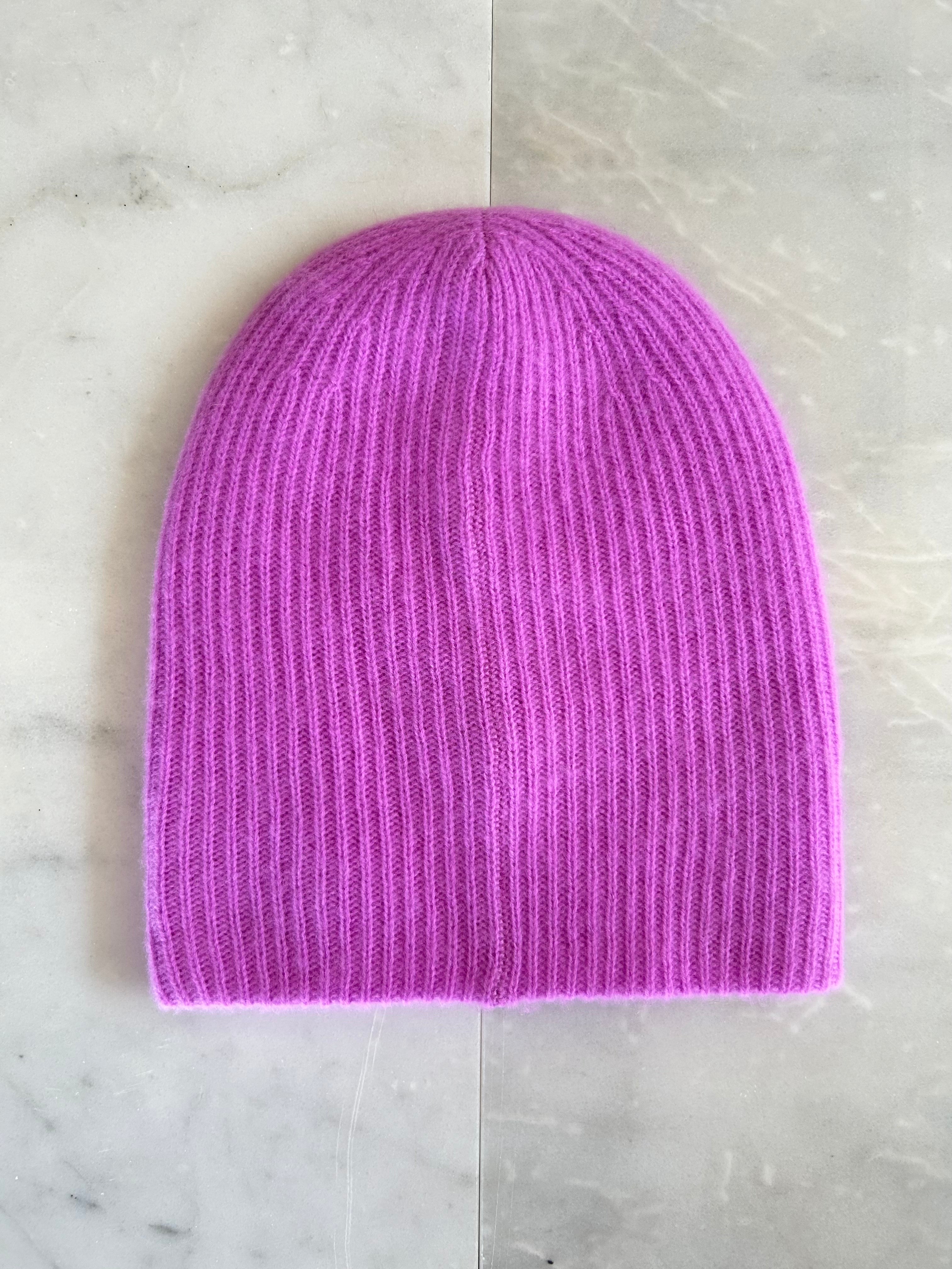 White + Warren - Cashmere Plush Rib Beanie in Neon Mauve – Blond Genius