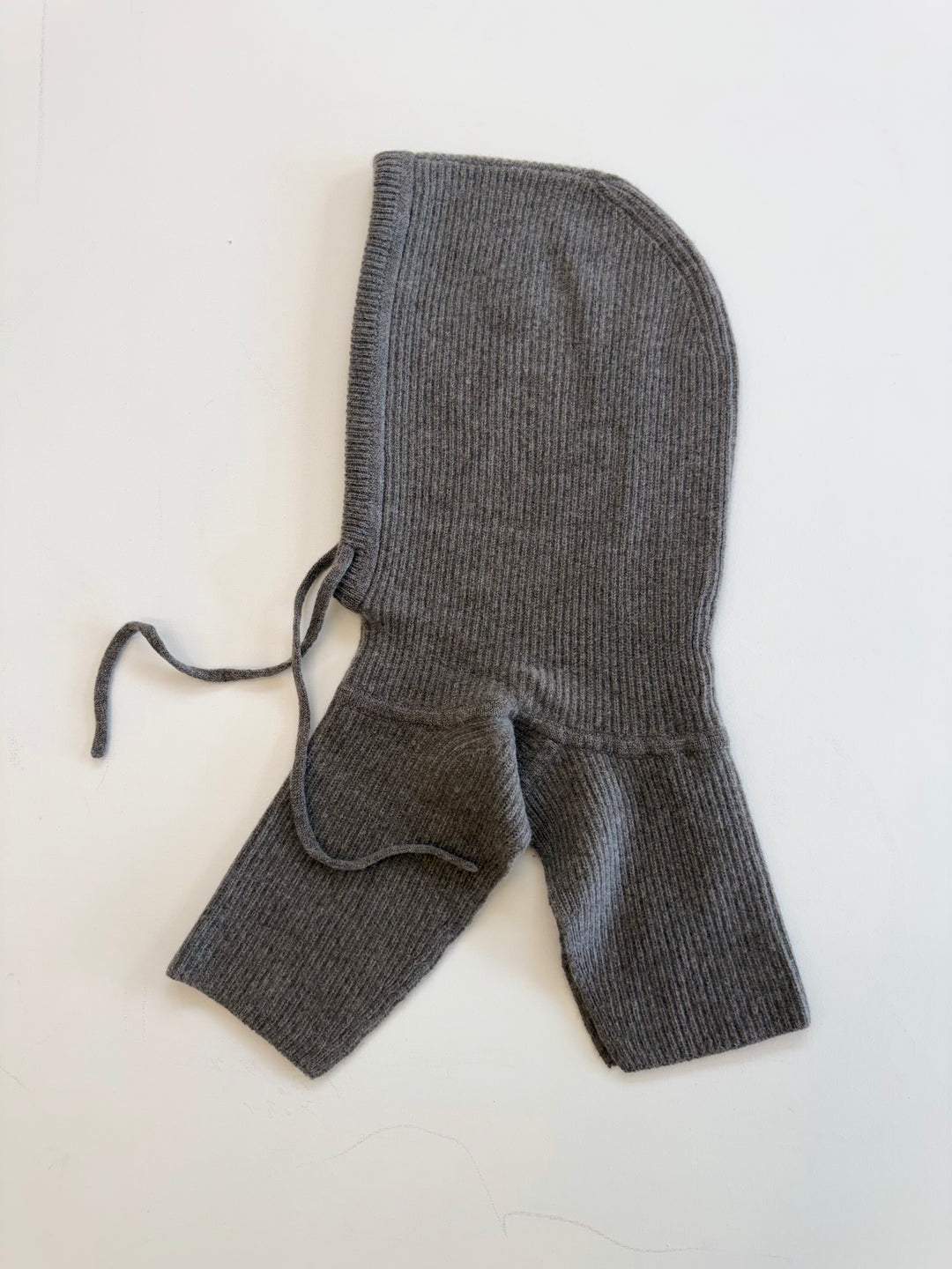 WHITE & WARREN - Cashmere Blend Balaclava in Urban Fog Accessories
