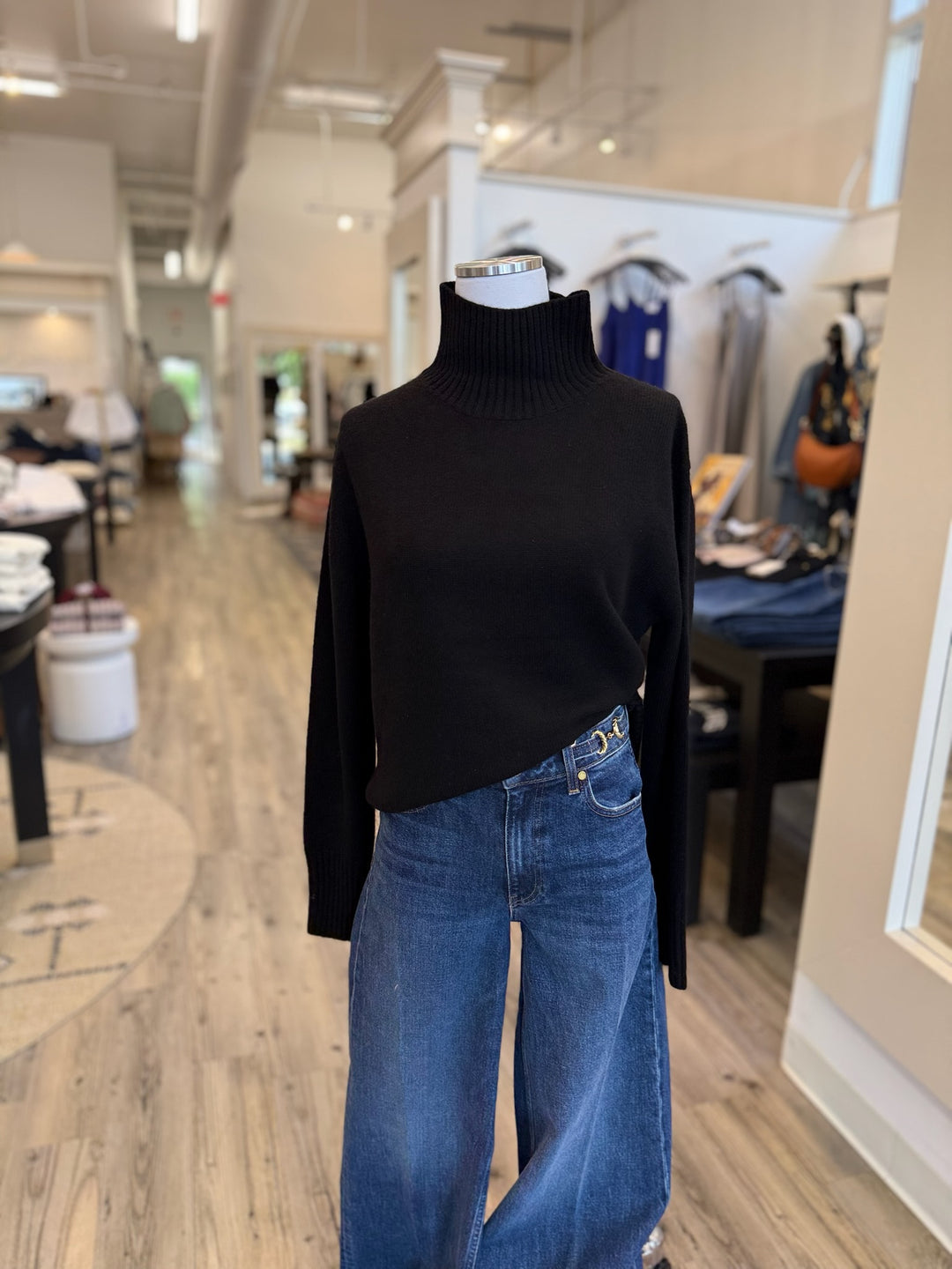 WHITE & WARREN - Cashmere Oversized Standneck Sweater in Black Sweaters