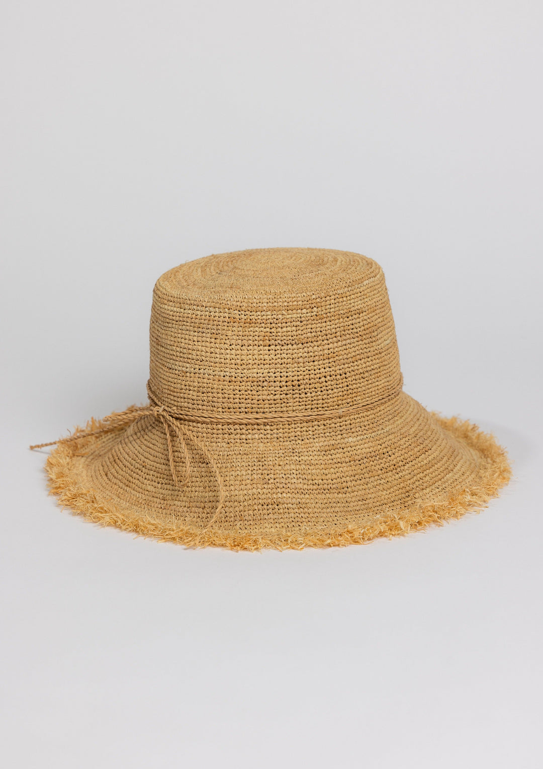 Hat Attack - Packable Raffia Bucket in Natural