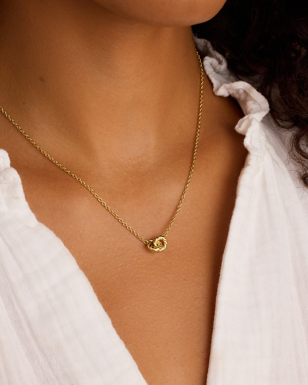 Gorjana - Infinity Knot Necklace in Gold
