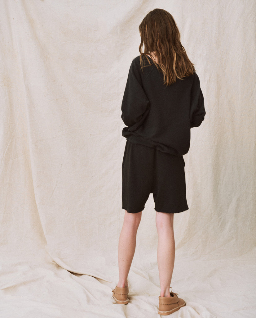 The Great - The V-Neck Sweatshirt in Almost Black