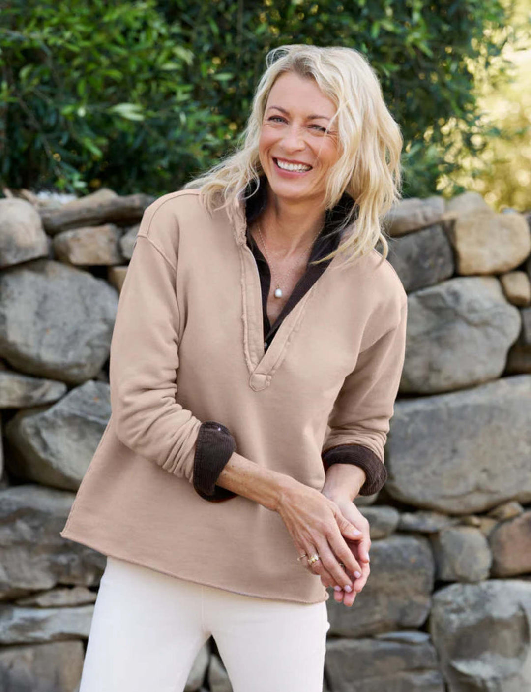 Frank & Eileen - Patrick Popover Henley in Biscotti