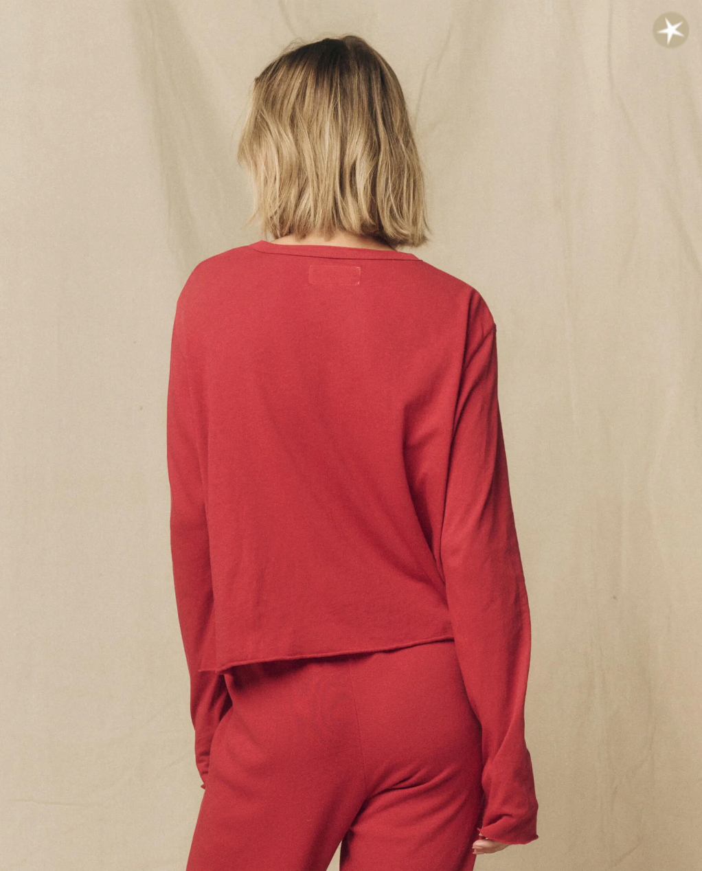 The Great - The Long Sleeve Crop Tee in Gemstone