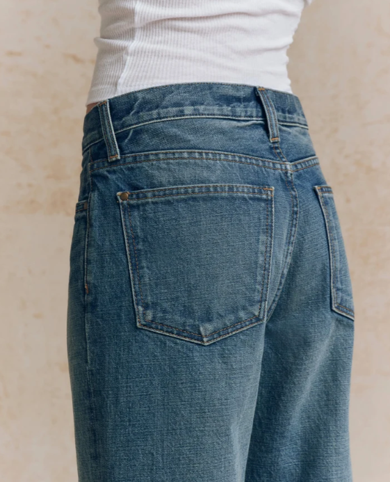 THE GREAT - The Wayne Jean in Fairfield Wash Jeans