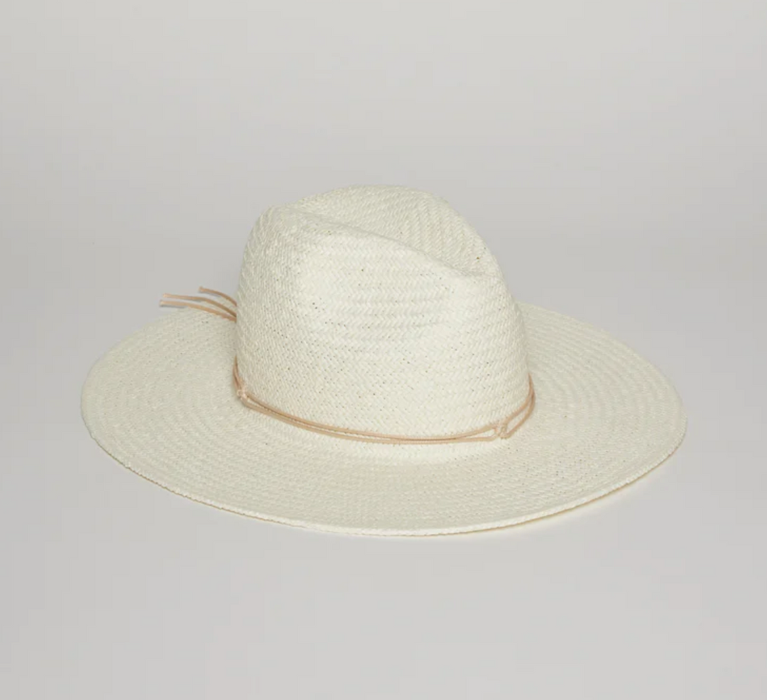 Hat Attack - Traveler Continental in Bleach/Nude