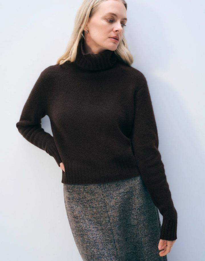 White + Warren - Featherweight Turtleneck in Dark Umber Clothing - Sweaters