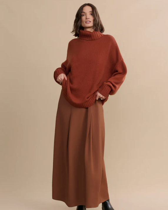 JENNI KAYNE - Cashmere Porter Turtleneck in Rust