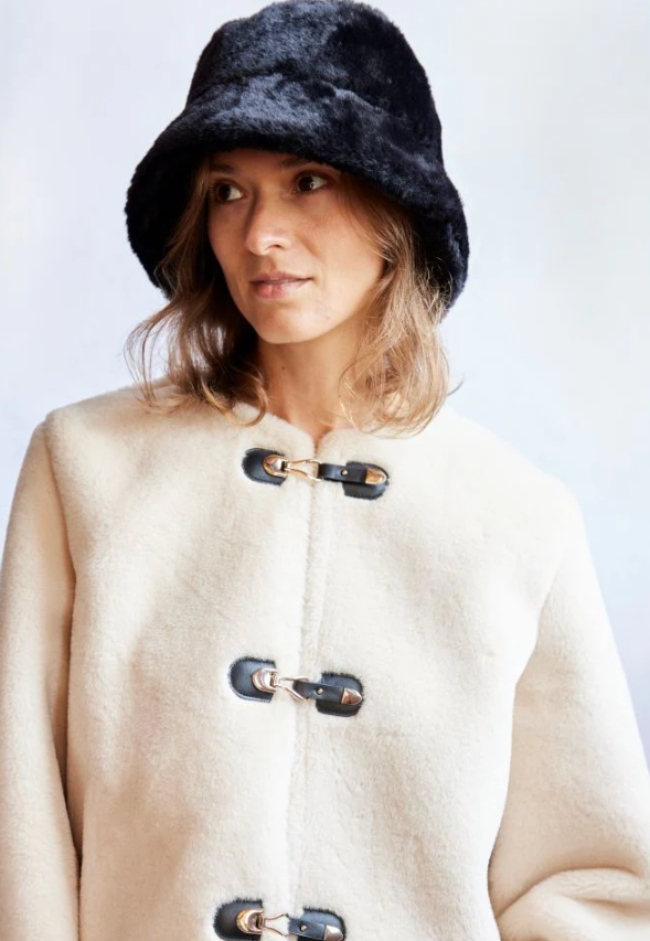 Hat Attack - Faux Fur Bucket Hat in Black