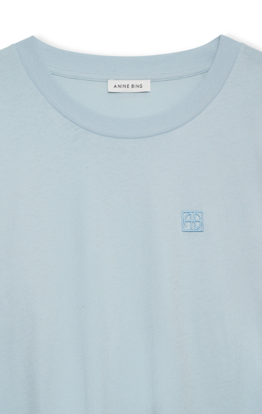 Anine Bing - Johnny Cropped tee Framed Monogram in Pale Blue Tee