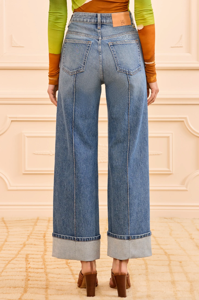 ULLA JOHNSON - The Stretch Genevieve Pintuck Jean in Danube Jeans