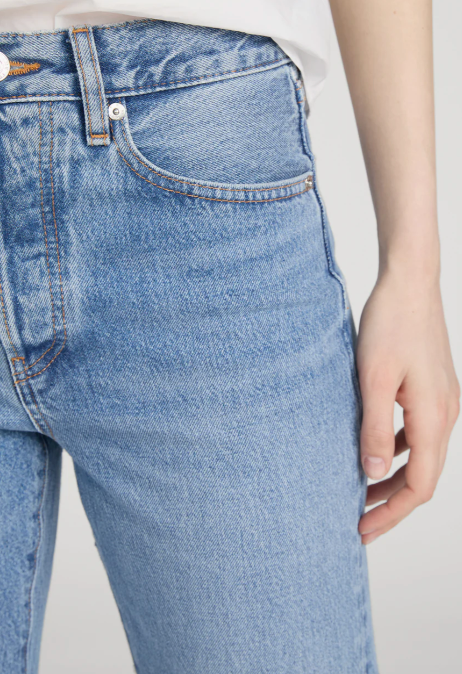 FRAME - The Lax In Dew Raw Fray Denim