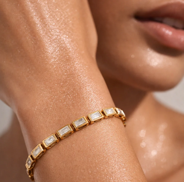 ELLIE VAIL - Monroe Baguette Bezel Tennis Bracelet in Gold Jewelry